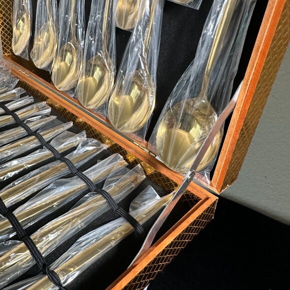 NEW Tableware Box Set - Picture 4 of 9